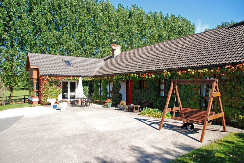 The Bungalow Farmhouse Clomantagh Bagian luar foto